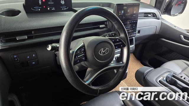 Hyundai Staria 2024 — Şəkil 13/20