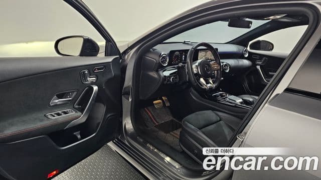 Mercedes-Benz A-Class 2023 — ფოტო 10/20