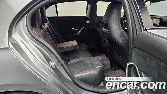 Mercedes-Benz A-Class 2023 — ფოტო 11/20