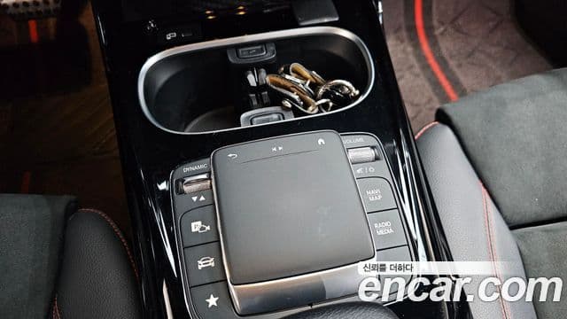 Mercedes-Benz A-Class 2023 — ფოტო 18/20