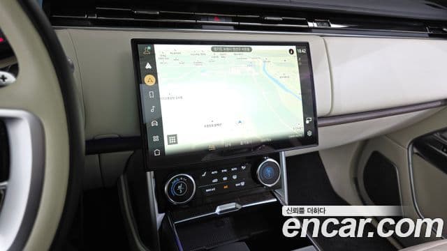 Land Rover Range Rover 2022 — Фото 13/20