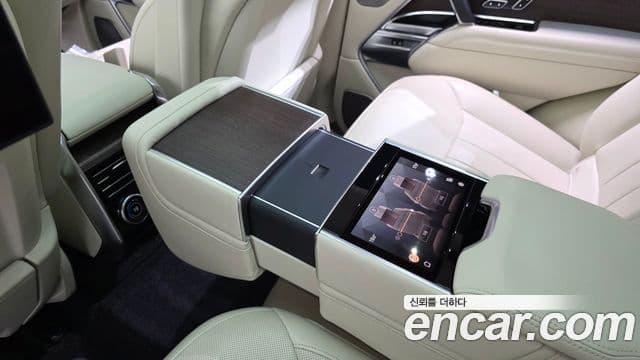 Land Rover Range Rover 2022 — Фото 17/20