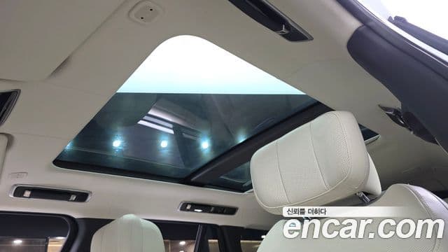 Land Rover Range Rover 2022 — Фото 18/20