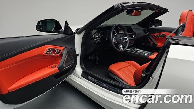 BMW Z4 2025 — Фото 10/20
