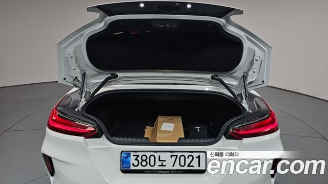 BMW Z4 2025 — Şəkil 32/35