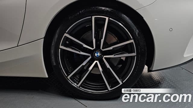 BMW Z4 2025 — Şəkil 3/35
