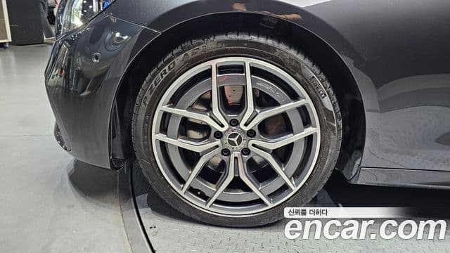 Mercedes-Benz E-Class 2021 — фото 5 из 20