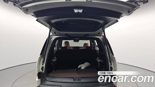 Hyundai Santa Fe 2025 — Photo 10/31