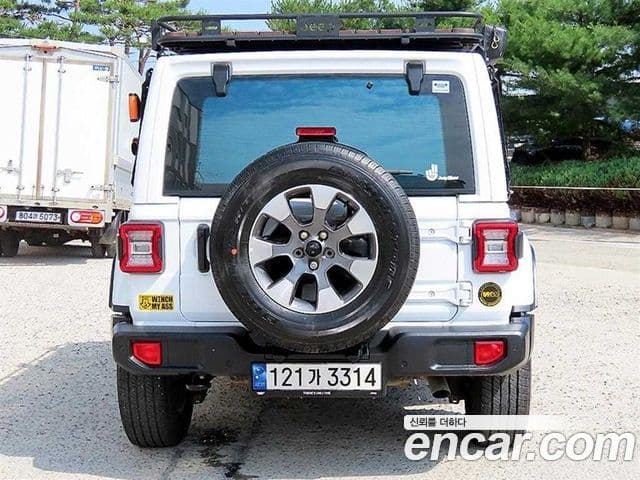 Jeep Wrangler 2023 — Photo 13/18