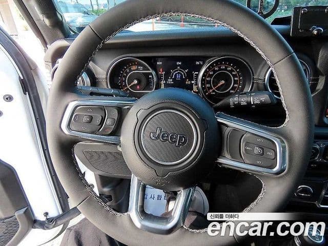 Jeep Wrangler 2023 — Photo 4/18
