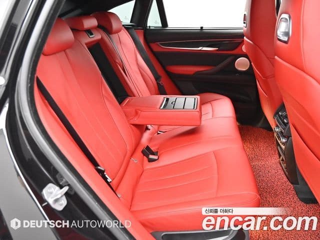 BMW X6 2018 — Şəkil 12/20