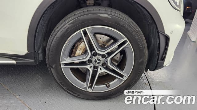 Mercedes-Benz GLC-Class 2020 — ფოტო 5/20