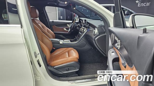 Mercedes-Benz GLC-Class 2020 — ფოტო 11/20