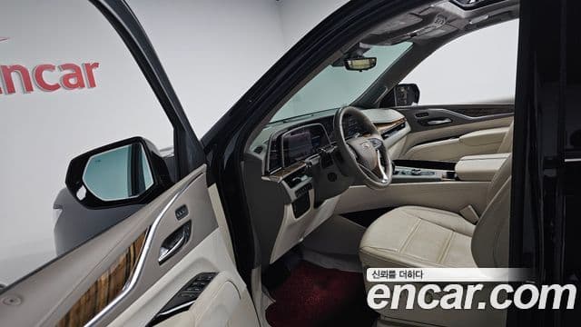 Cadillac Escalade 2022 — Photo 43/45