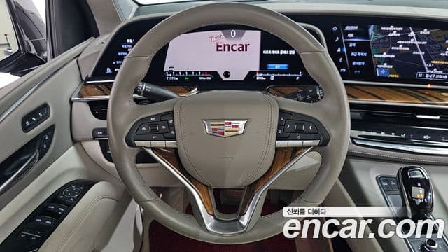 Cadillac Escalade 2022 — ფოტო 13/20