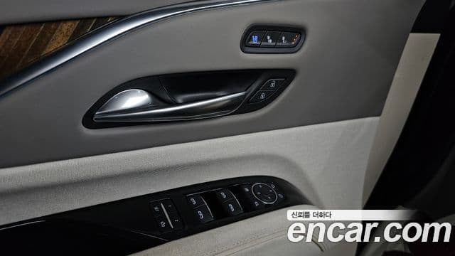 Cadillac Escalade 2022 — Photo 6/45