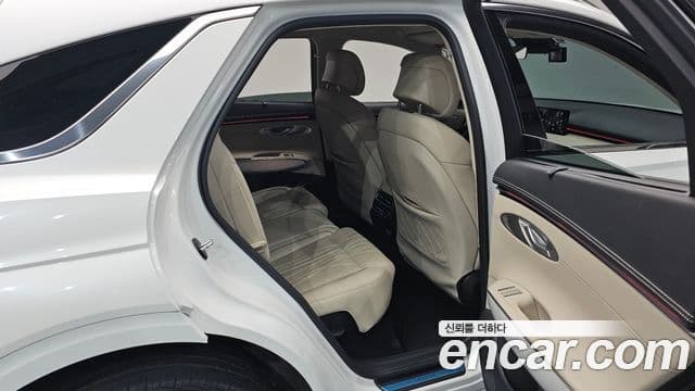 Genesis GV70 2024 — ფოტო 12/20