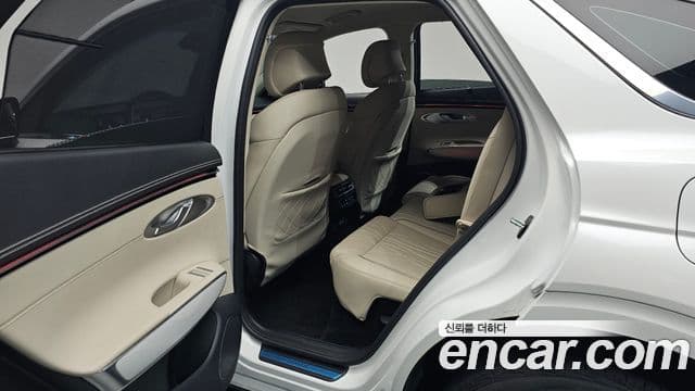 Genesis GV70 2024 — Photo 12/33