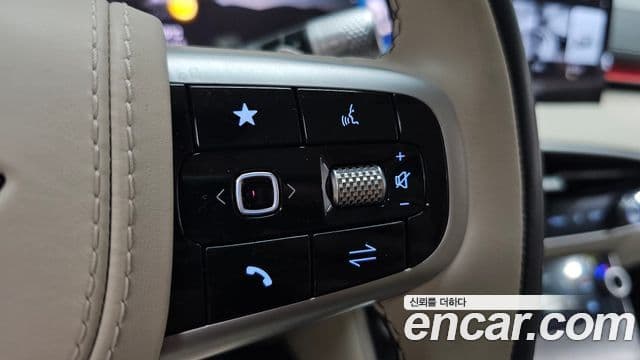 Genesis GV70 2024 — Photo 27/33