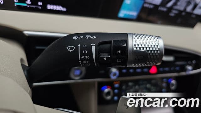 Genesis GV70 2024 — Photo 25/33