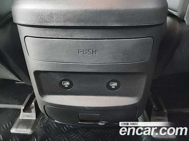 Hyundai Staria 2023 — Şəkil 12/20