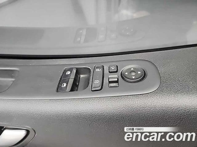 Hyundai Staria 2023 — Şəkil 13/20