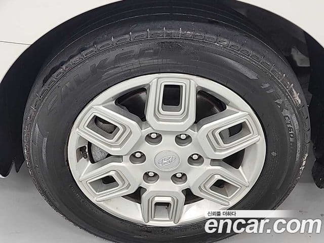 Hyundai Staria 2023 — Şəkil 18/20