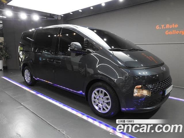 Hyundai Staria 2022 — ფოტო 1/20