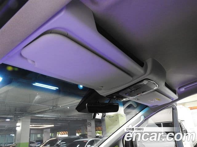 Hyundai Staria 2022 — ფოტო 5/20