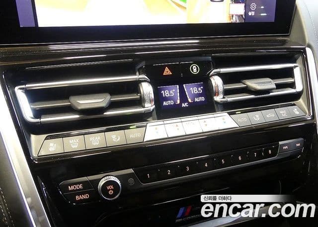 BMW M8 2025 — Photo 15/20