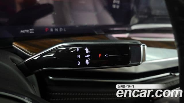 Cadillac Escalade 2025 — Şəkil 9/20
