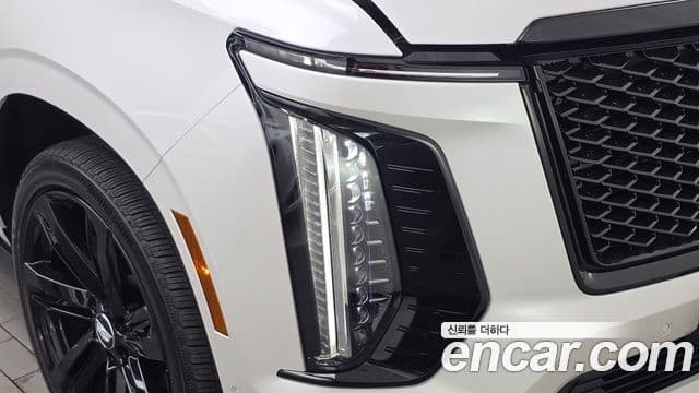 Cadillac Escalade 2025 — Şəkil 17/37
