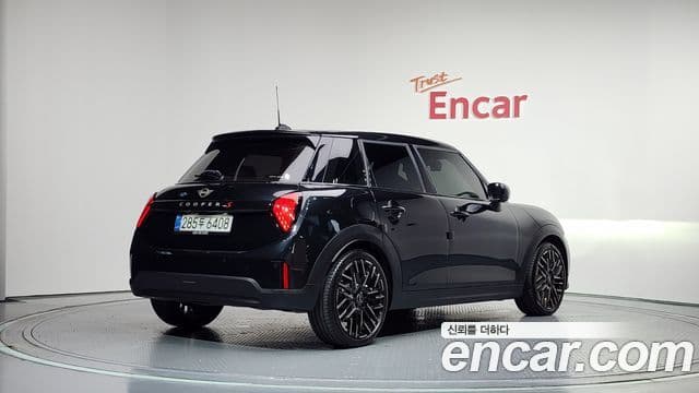 Mini Cooper S 2025 — ფოტო 2/20