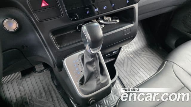 Hyundai Staria 2021 — Şəkil 9/20