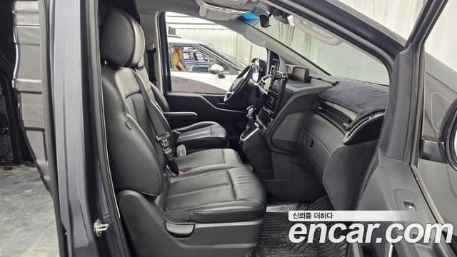 Hyundai Staria 2021 — Şəkil 11/20