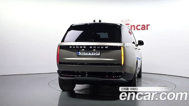 Land Rover Range Rover 2024 — ფოტო 4/20