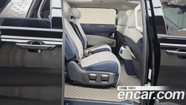 Kia Carnival 2024 — Фото 11/20
