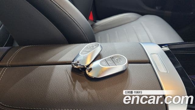 Mercedes-Benz GLC-Class 2025 — фото 15 из 20