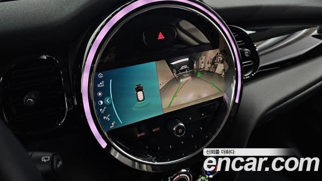 Mini Cooper 2021 — Photo 27/30