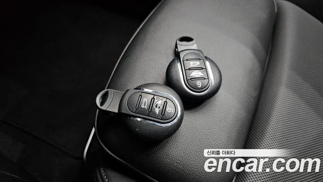 Mini Cooper 2021 — Photo 21/30
