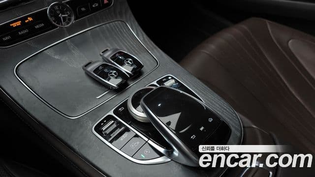Mercedes-Benz CLS-Class 2020 — Фото 17/20