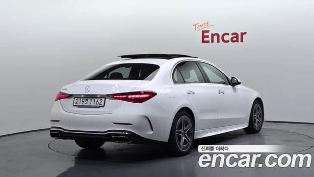 Mercedes-Benz C-Class 2025 — Şəkil 2/20