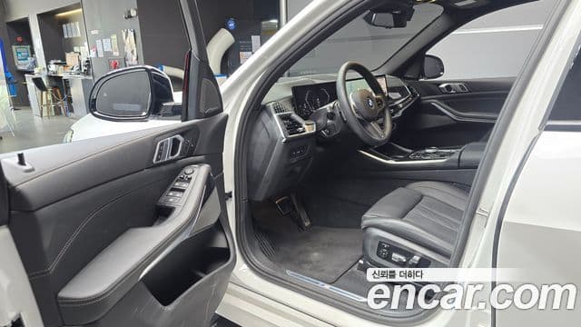 BMW X5 2025 — Фото 10/20