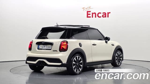 Mini Cooper S 2022 — ფოტო 2/20
