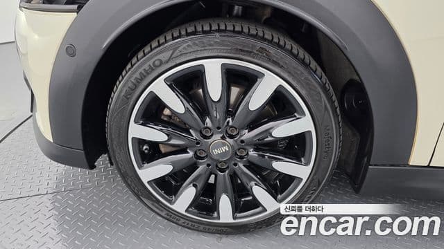 Mini Cooper S 2022 — ფოტო 5/20