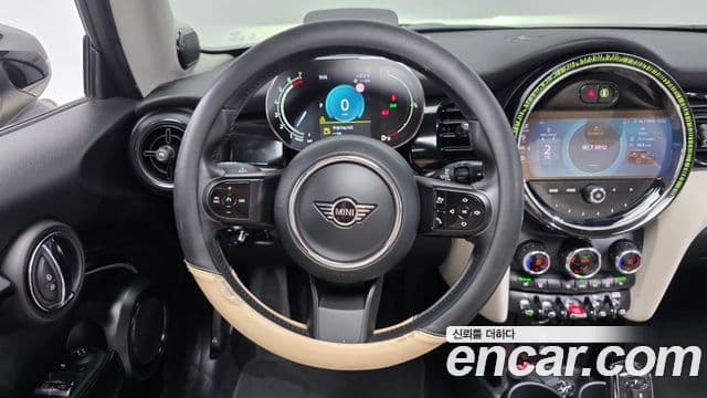 Mini Cooper S 2022 — ფოტო 13/20