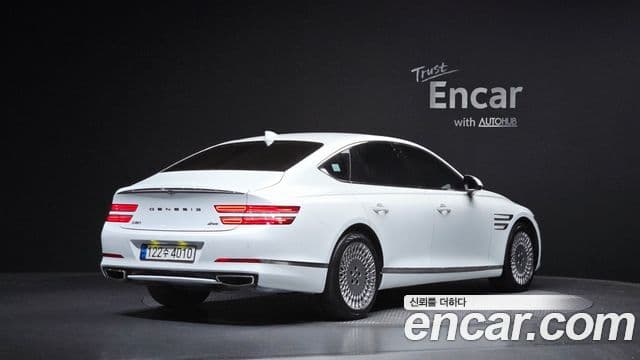 Genesis Electrified G80 2022 — ფოტო 2/20
