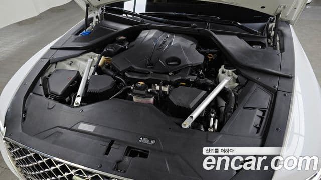 Genesis Electrified G80 2022 — фото 6 из 20