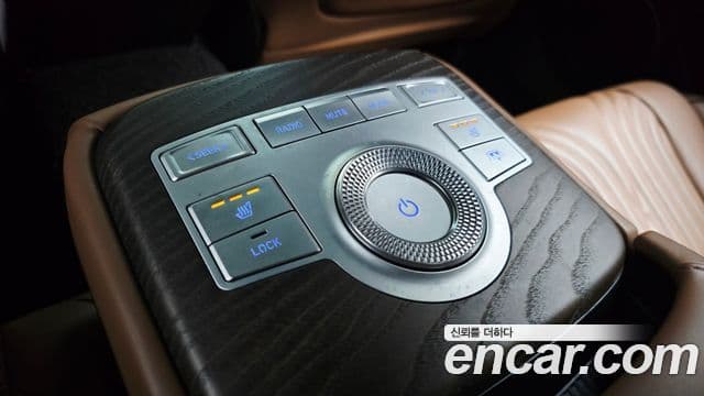 Genesis Electrified G80 2022 — фото 20 из 20