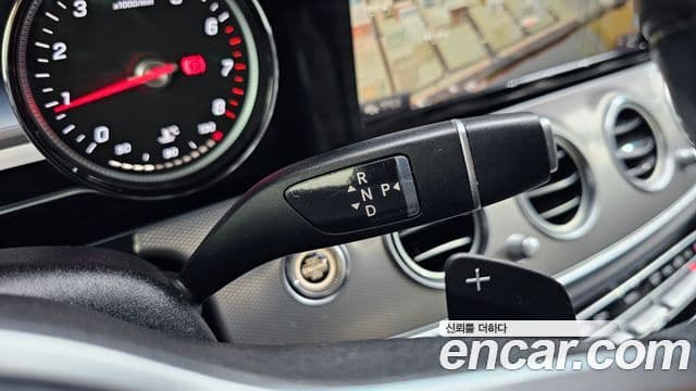 Mercedes-Benz E-Class 2018 — Фото 9/20
